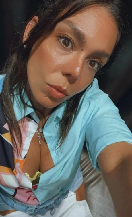 スマイルオンリーファンズ 無料ヌード 写真