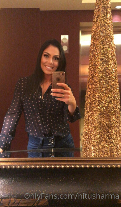 巨乳アナルOnlyFans エロチック 画像