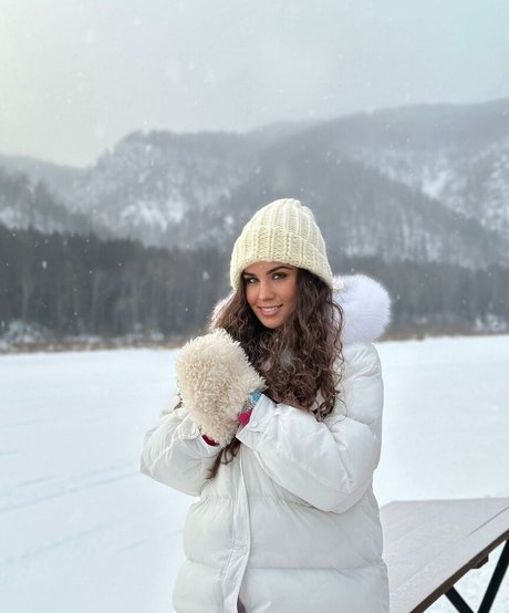 毛深いラテン系オンリーファンズ xxx 画像