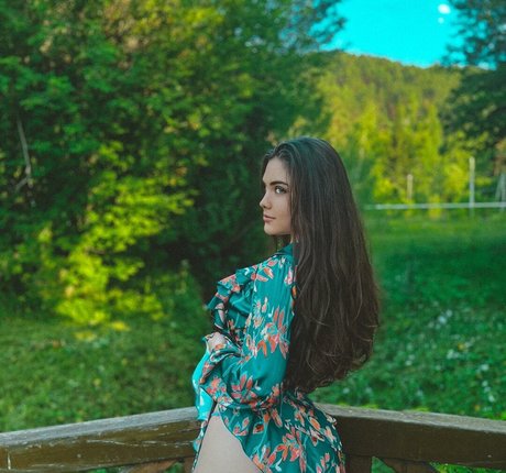 Katerina999cs かわいいスター 写真