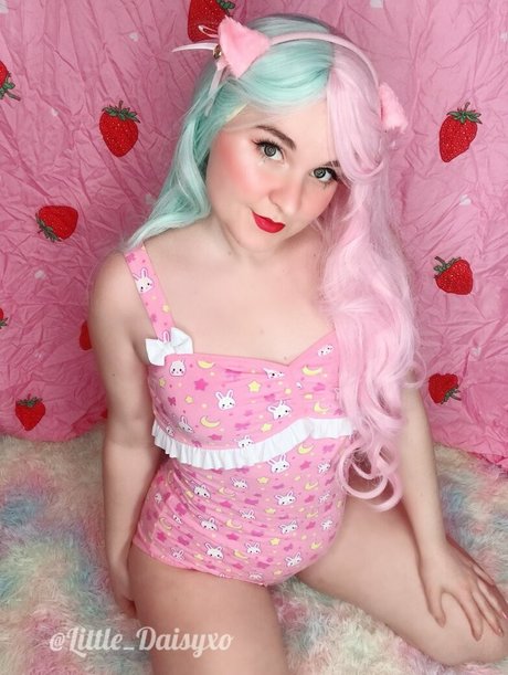 Little daisyxo アダルトモデル 写真