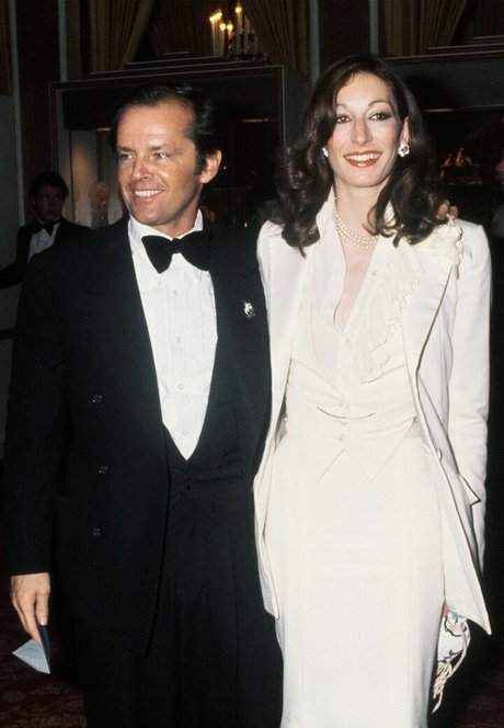 Anjelica Huston 限定モデル 画像