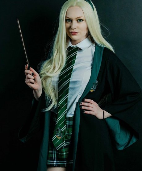 逆騎乗位 オンリーファンズ ホットxxx 写真