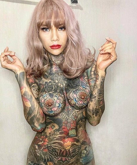 69フェラチオOnlyFans セクシーヌード 写真