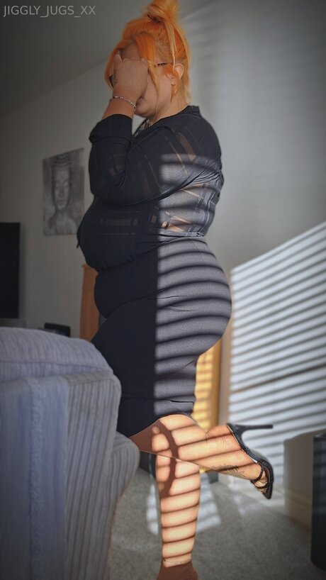 jiggly jugs xx 無料モデル アーカイブ