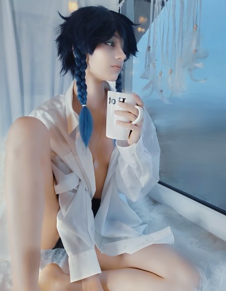 MythoBunny エロティック女優 写真