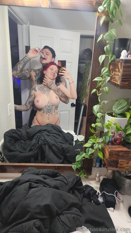 大きなお尻と巨乳のオンリーファンズ 無料エロ アーカイブ