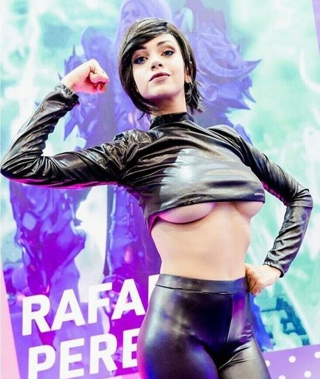 ブルネットの猫OnlyFans ポルノ 画像