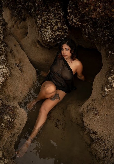 Contentyajnaseni セクシーモデル ギャラリー