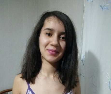 Myla Angel 美しいスター ギャラリー