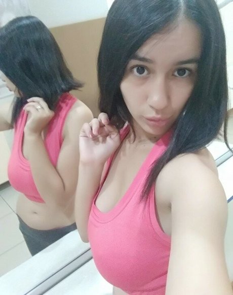 Myla Angel セクシーモデル 写真