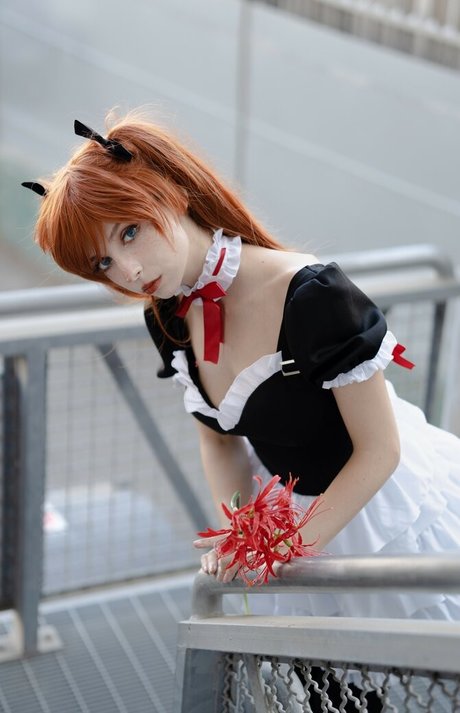 ヌード教師オンリーファンズ 無料 写真