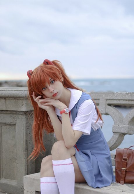 Himeecosplay 裸のスター 写真