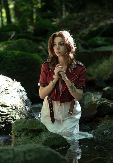 Himeecosplay ヌードのポルノスター 画像