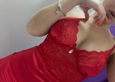 Tomskaya Lubov 高品質のポルノスター 画像