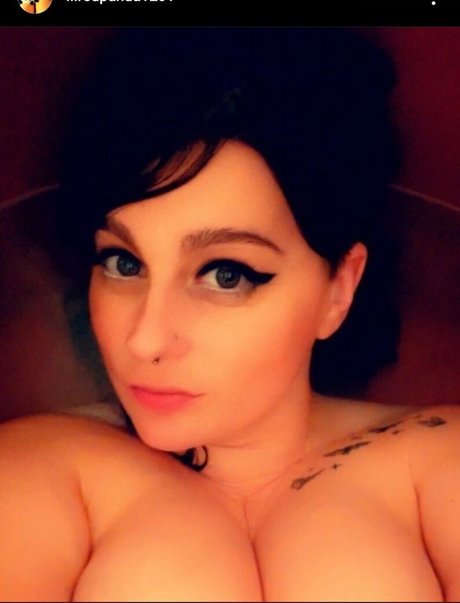 Pandapanda1201 ポルノスター 独占 画像