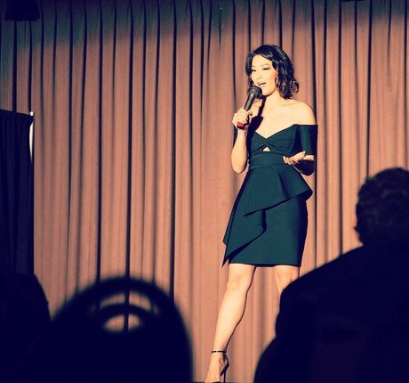 ビデオ通話 オンリーファンズ 無料セクシー 画像