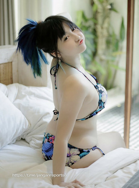 Dea Marella ヌードのポルノスター ギャラリー