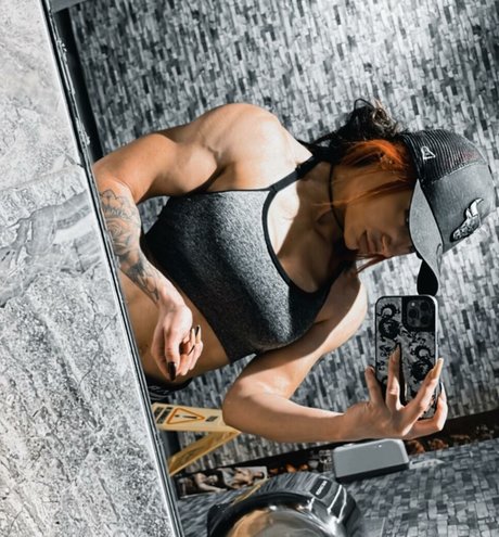 トゥインクスオンリーファンズ アダルト無料 写真