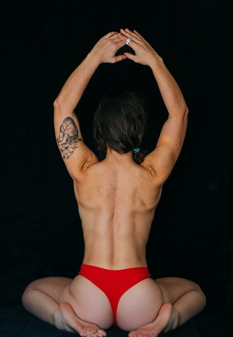 おばあちゃんの熟女OnlyFans セックス 写真