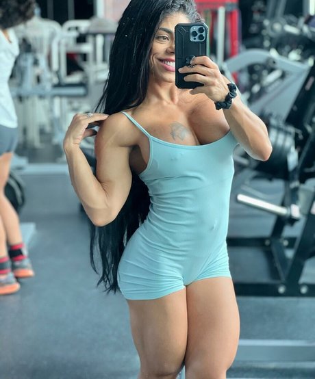 妊娠中のアジア人オンリーファンズ 裸 写真