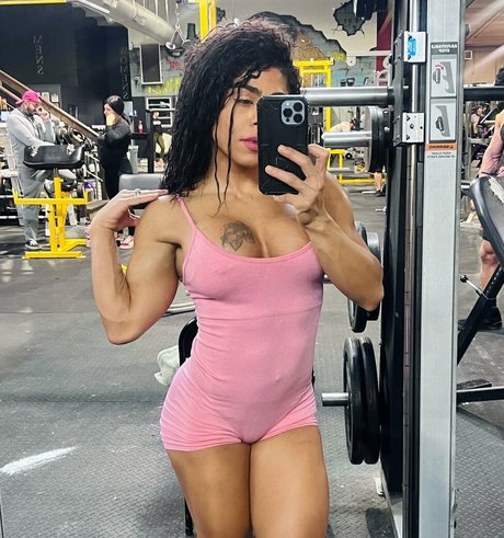 ゲイアナルOnlyFans セクシー裸 写真