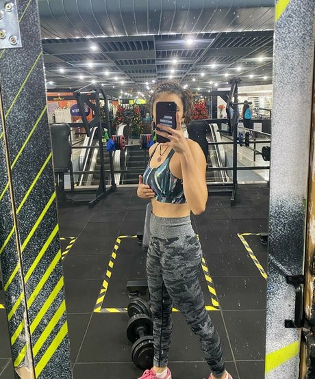 黒人フェムボーイオンリーファンズ エロチック 画像