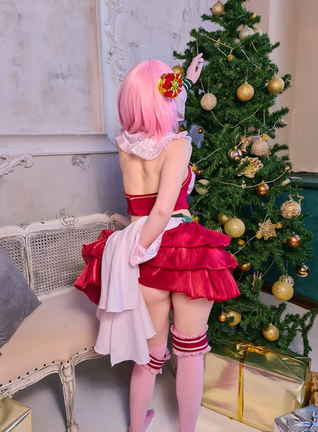 義母オンリーファンズ アート裸 写真