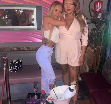 bonniemariee エロティック女優 写真