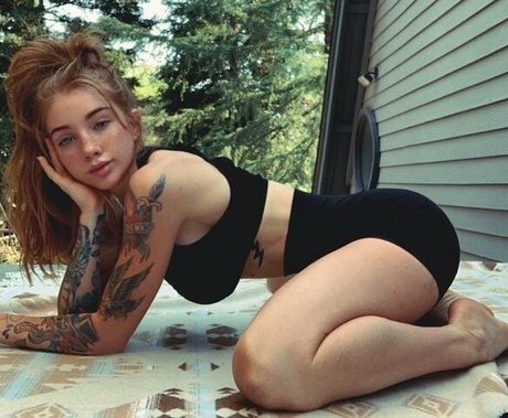 Diana Deets かわいいスター ギャラリー