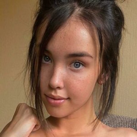 DreamlandAsh 美しいモデル ギャラリー