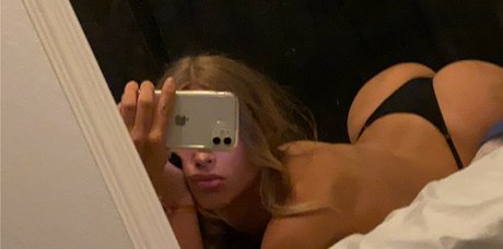 アジアン・エボニー・オンリーファンズ セクシーxxx 写真