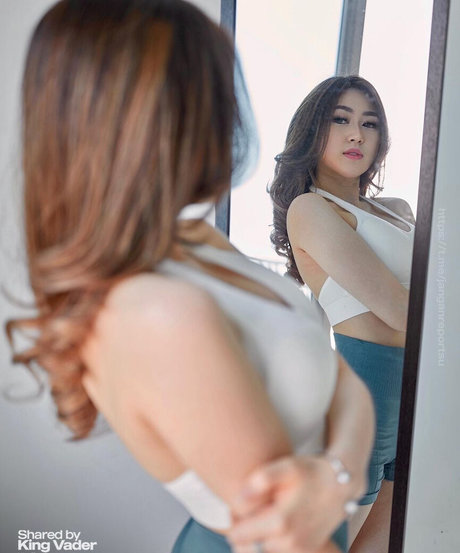 ティーン乱交OnlyFans 可愛い 画像