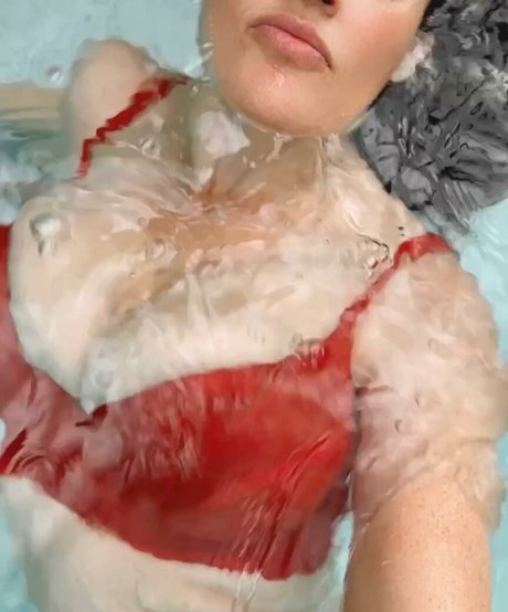 ワークアウト オンリーファンズ ポルノ 画像