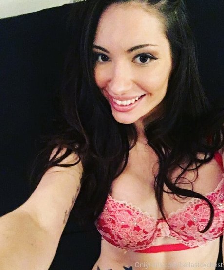 ティーン乱交OnlyFans 無料エロ 写真