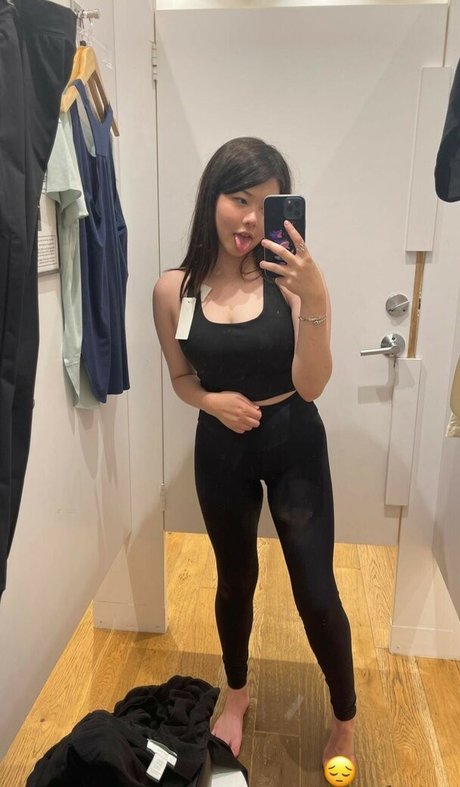 日本の女子高生OnlyFans HD 写真