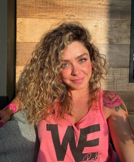 Fabiola Oliveira 美しいスター 画像