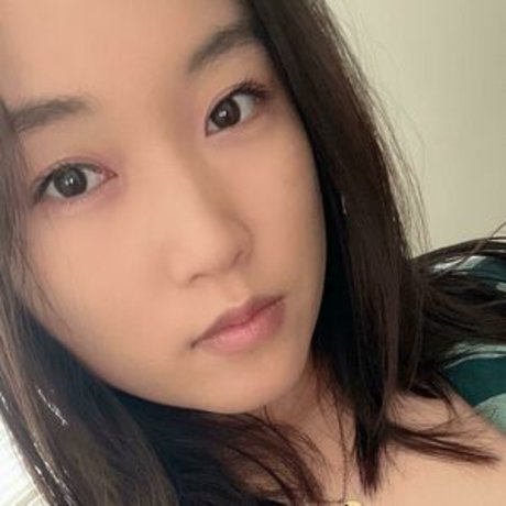 熟女の足オンリーファンズ トップ 画像