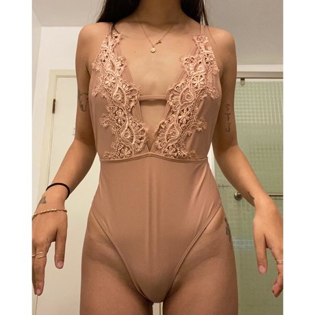 フィットネスインフルエンサーオンリーファンズ 限定 写真