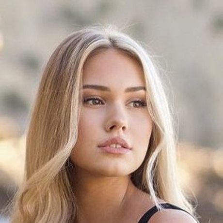 lifewithaliina エロティックなポルノスター アーカイブ