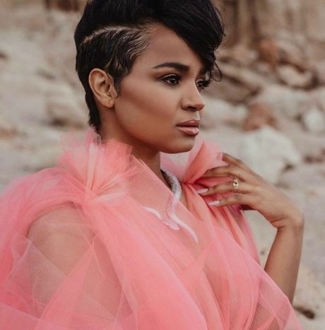 Kyla Pratt ホットスター 写真