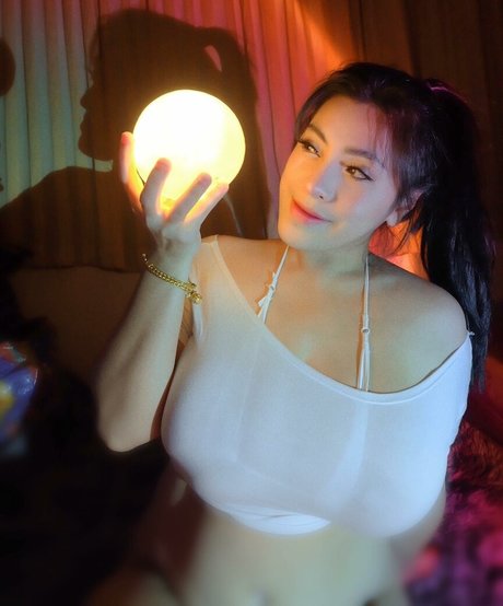 アナルトランスOnlyFans ホット裸 写真