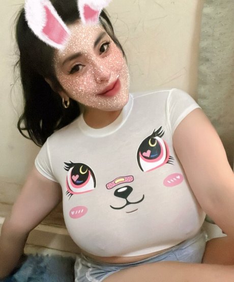 Aungsumalyn セックススター 写真