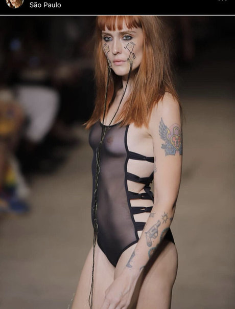 Paolla Di Monica ポルノスター トップ 写真