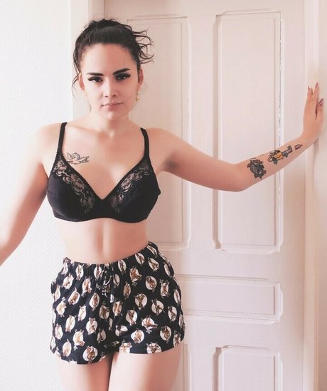 毛深い足のOnlyFans アダルト無料 アーカイブ