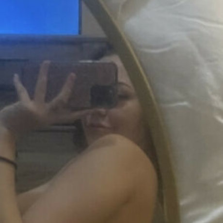 Raerobertsonn XXXモデル 画像