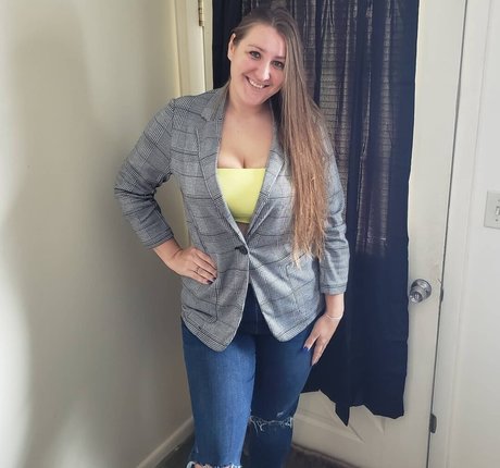 巨乳義母OnlyFans ホットヌード 写真