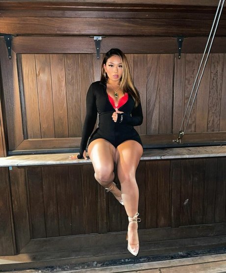 巨乳ティーンオンリーファンズ アートポルノ ギャラリー