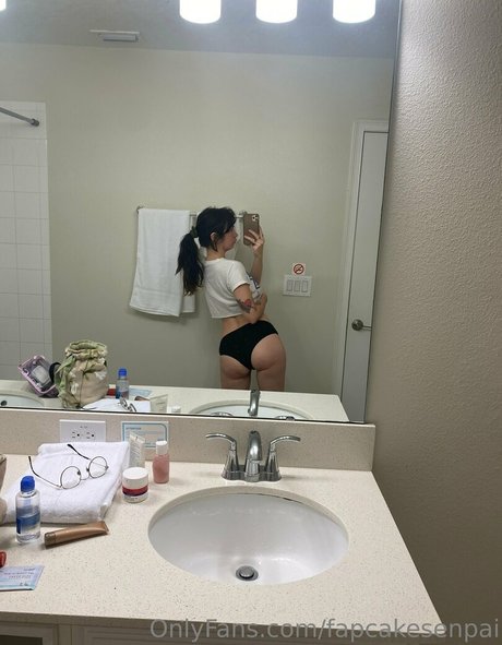 年配の熟女オンリーファンズ ヌード 写真