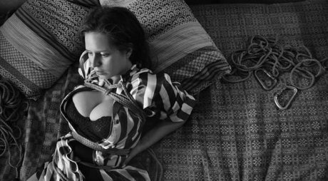 黒人アメリカ人OnlyFans アート裸 画像